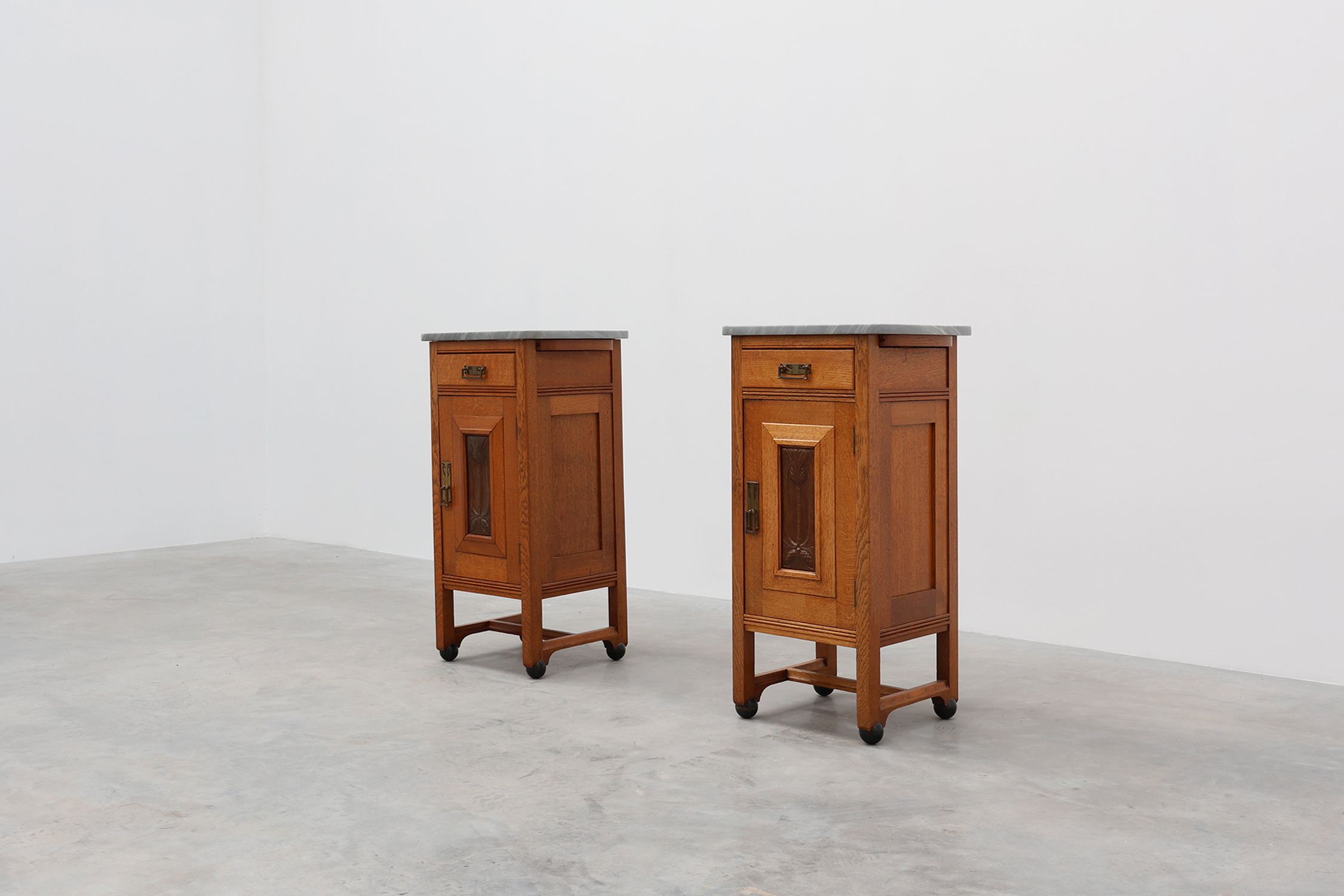 Pair of Art Nouveau nightstands attr. to De Coene with artwork by Geo Verbanck, Belgium ca. 1905thumbnail